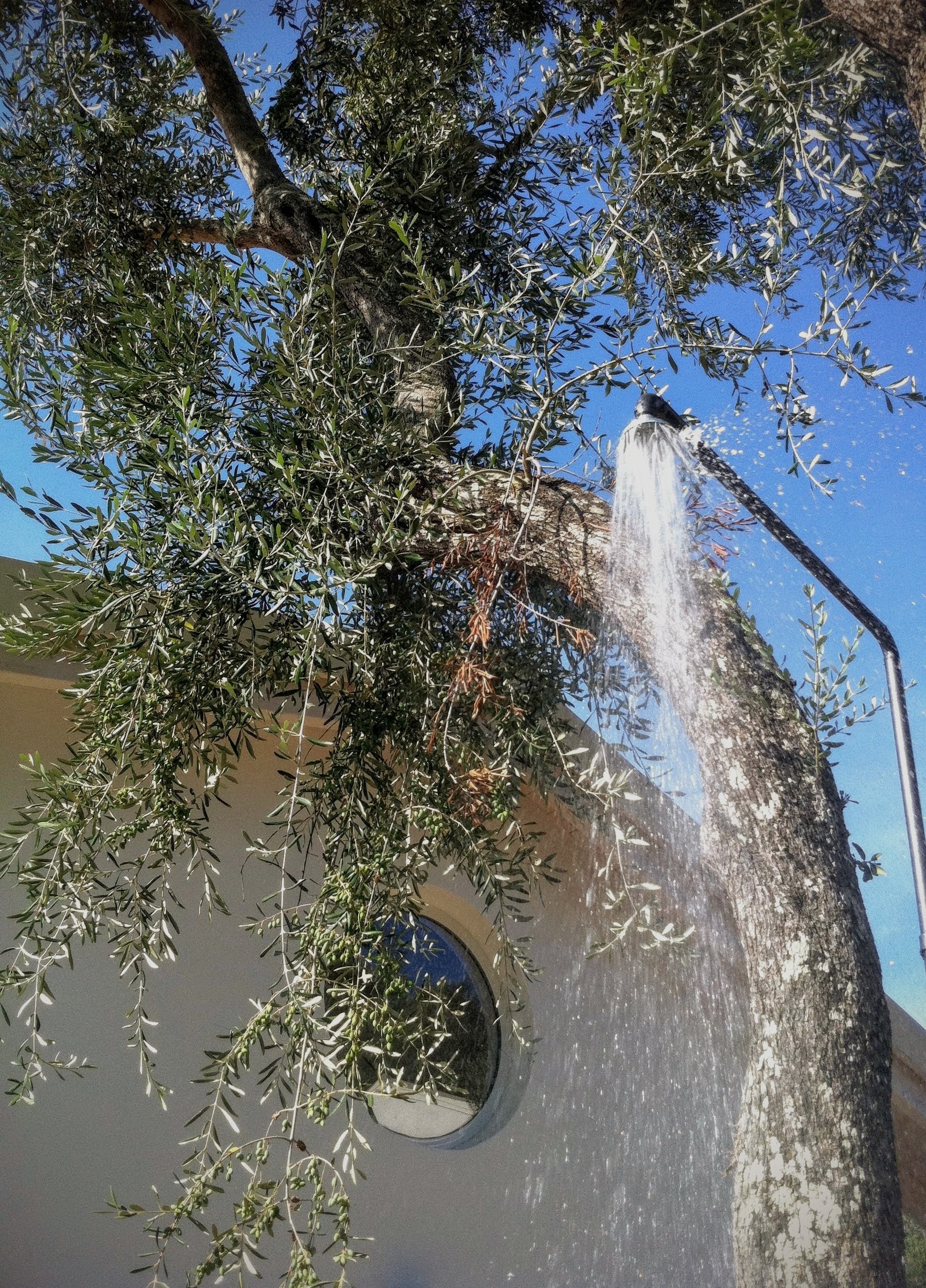 Outdoor shower at Villa Calivi in Liapades, Corfu