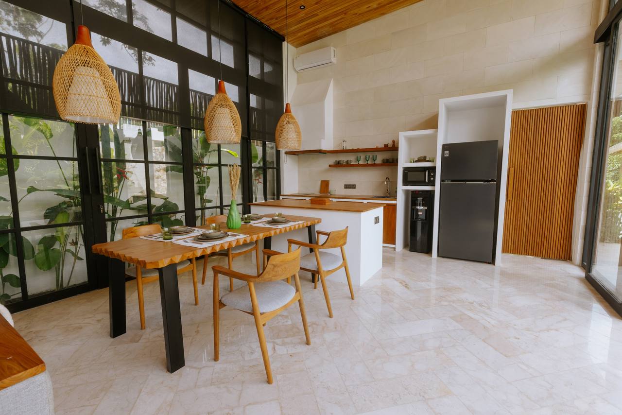 A new modern 2-bedroom villa with jungle views in Ungasan