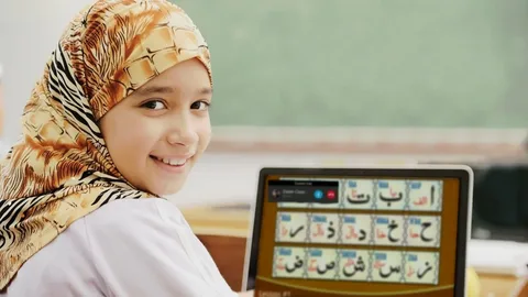 girl is reading quran online 