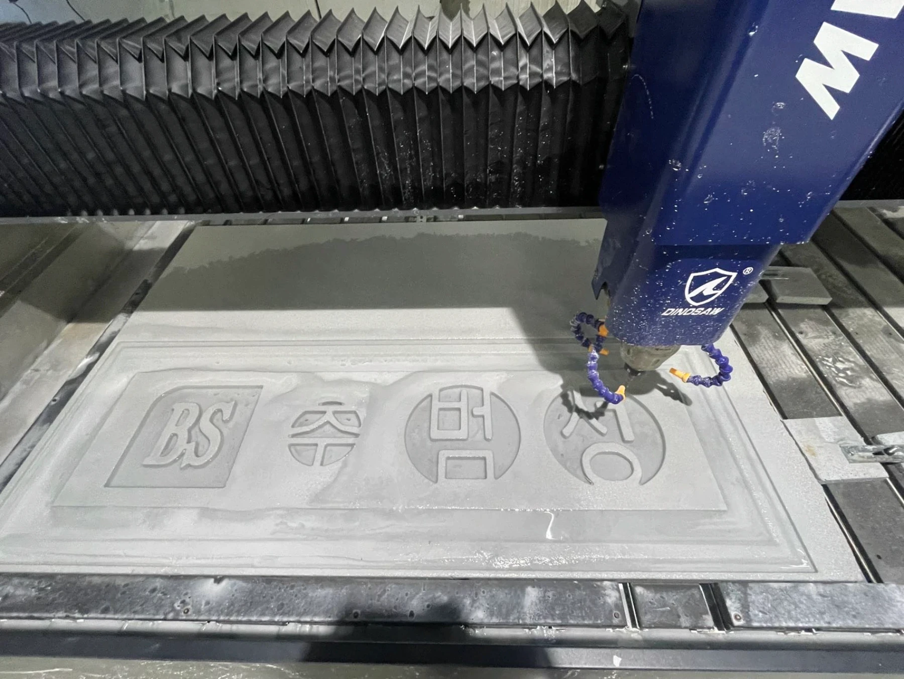 DINOSAW CNC stone engraving machine