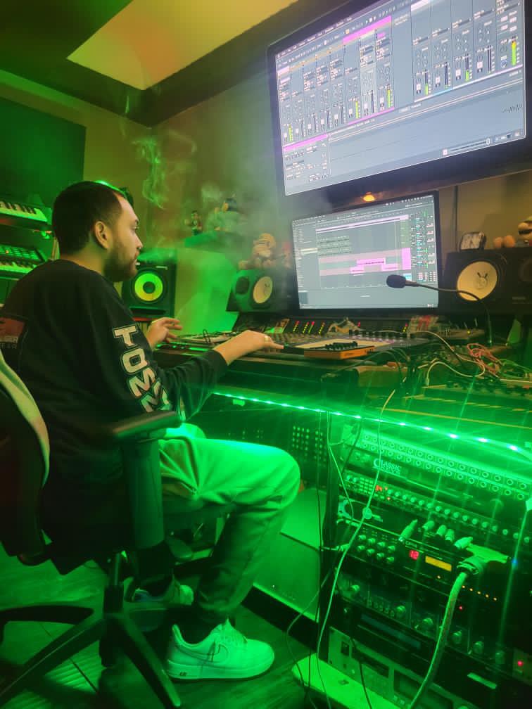 Kid Kreep, producer, engineer, and owner of Green House Records NYC, has worked with artists like A$AP Twelvyy, Cash Cobain, and A$AP Ant. He shares his journey, creative process, and the challenges of running a studio and label.