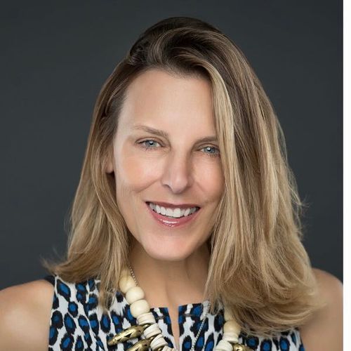 Katie Leede - Founder + Interior Designer. Feat: Elle Decor, House Beautiful, Veranda, Traditional Home, & more