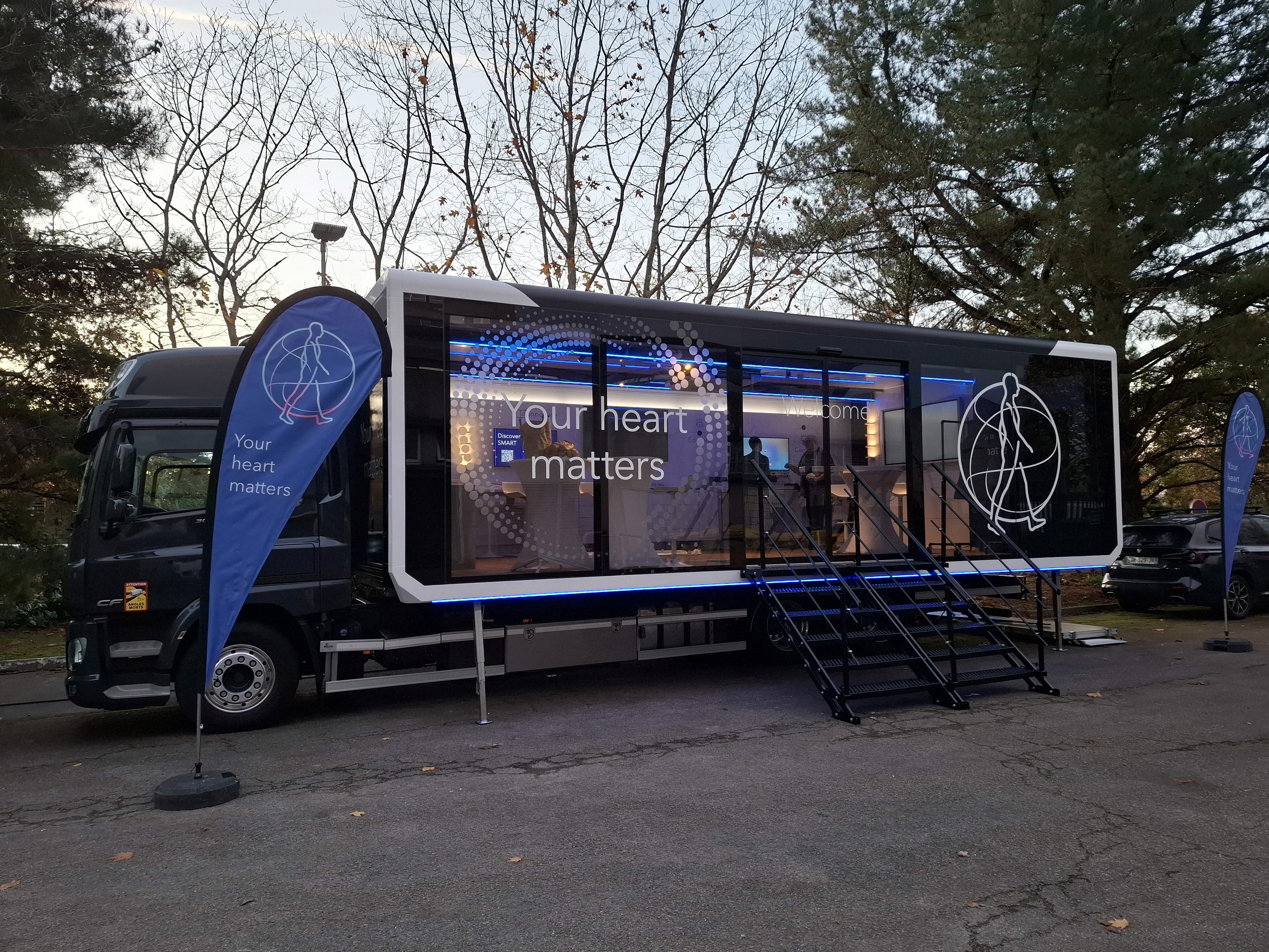 Sanofi european tour Expo mobile 7