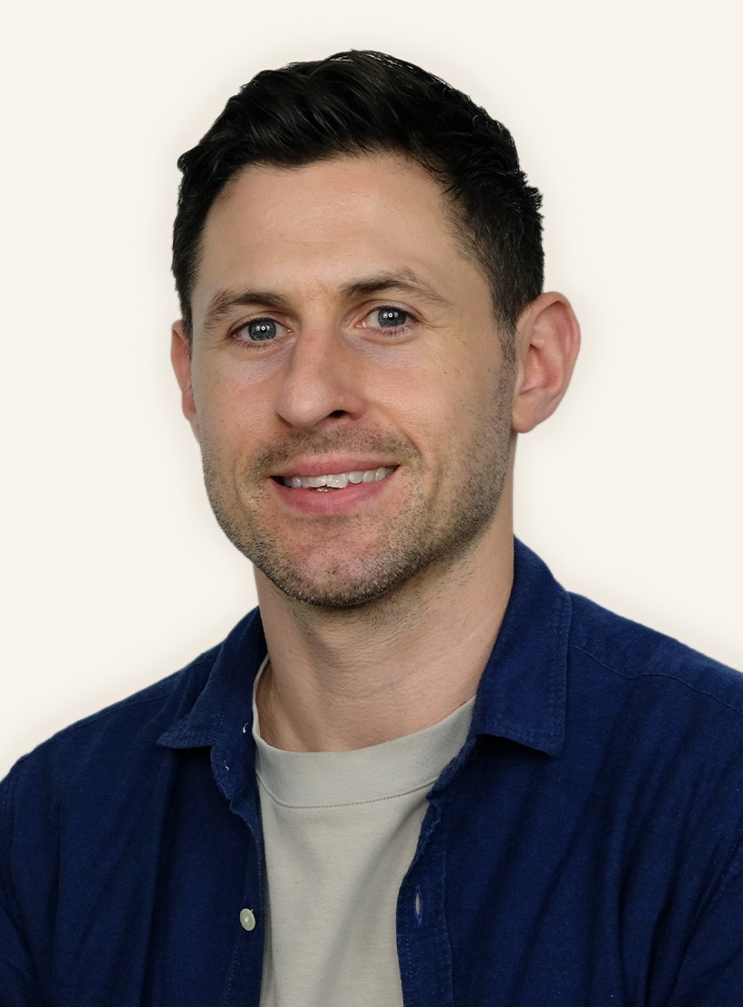 Portrait image of Dr Jason Thomson