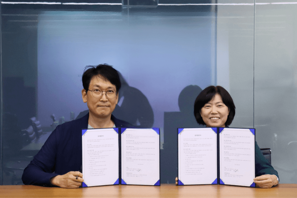 (왼쪽부터) 김윤우 A2D2 대표, 이유정 법무법인 원 대표변호사. /법무법인 원