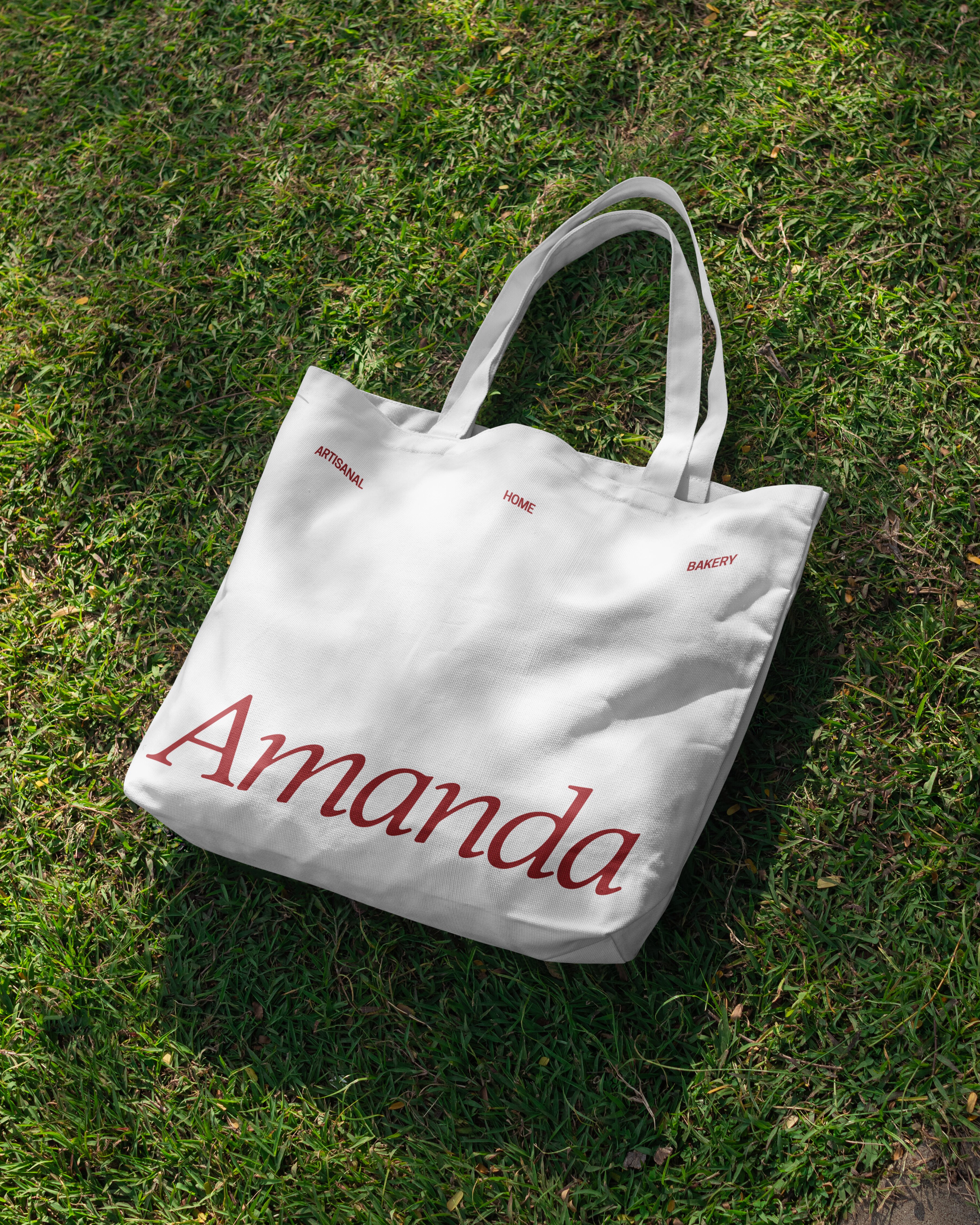 Amanda logo tote bag, white and red