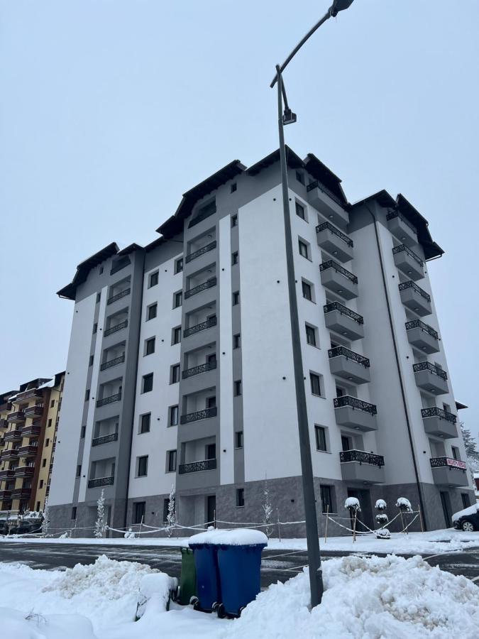 Slike zgrade Apartmana Simic na Zlatiboru