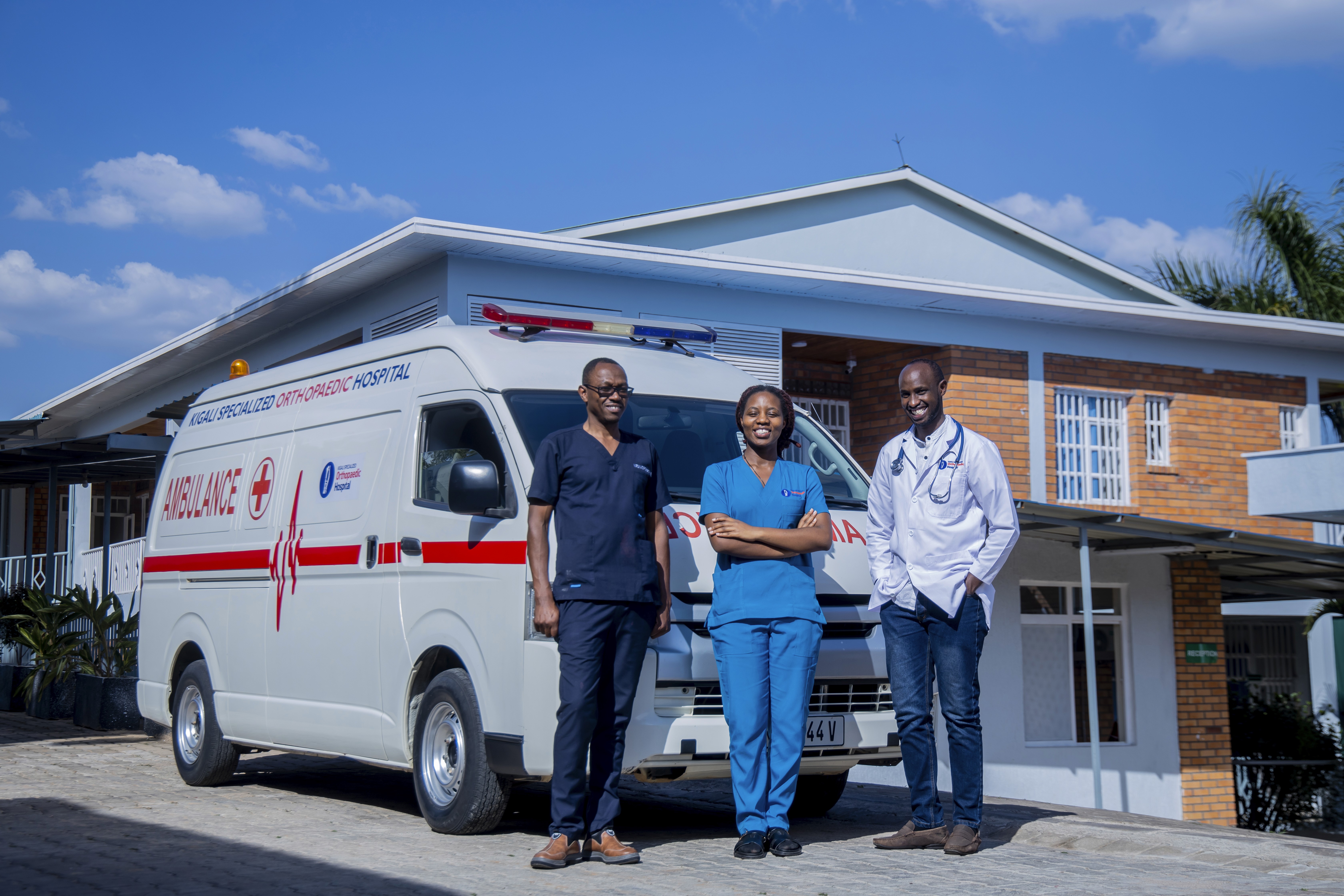 Medium shot nurses with face masks