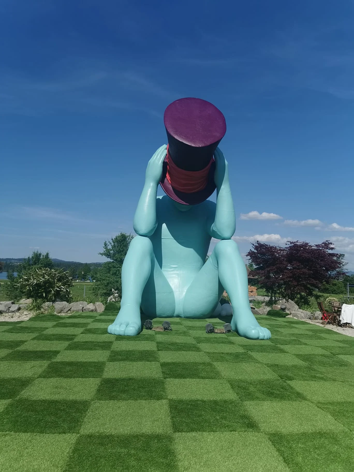 Wunderland Figur vor Restaurierung Maur Zürich