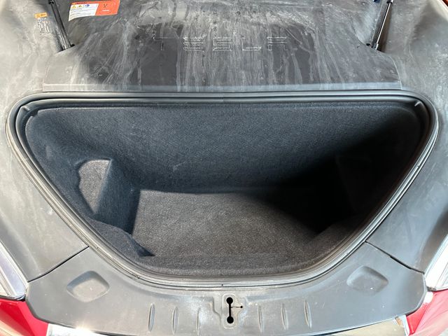 TESLA Model S 2018 RED Gebrauchtwagen - Galeriebild 24