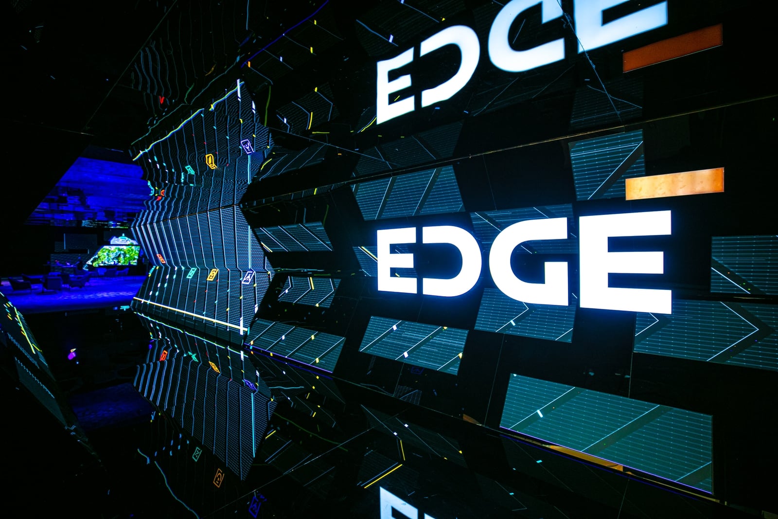 edge-global-launch-interactive-digital-displays