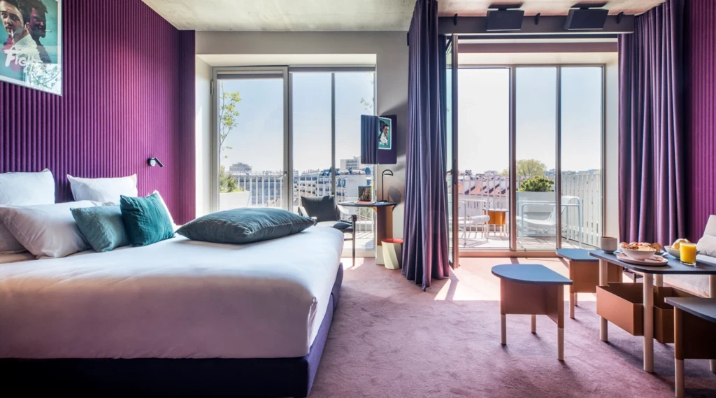 Chambre du mk2 Hotel Paradiso avec vue sur Paris