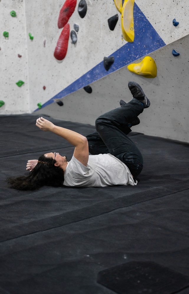 fell over bouldering