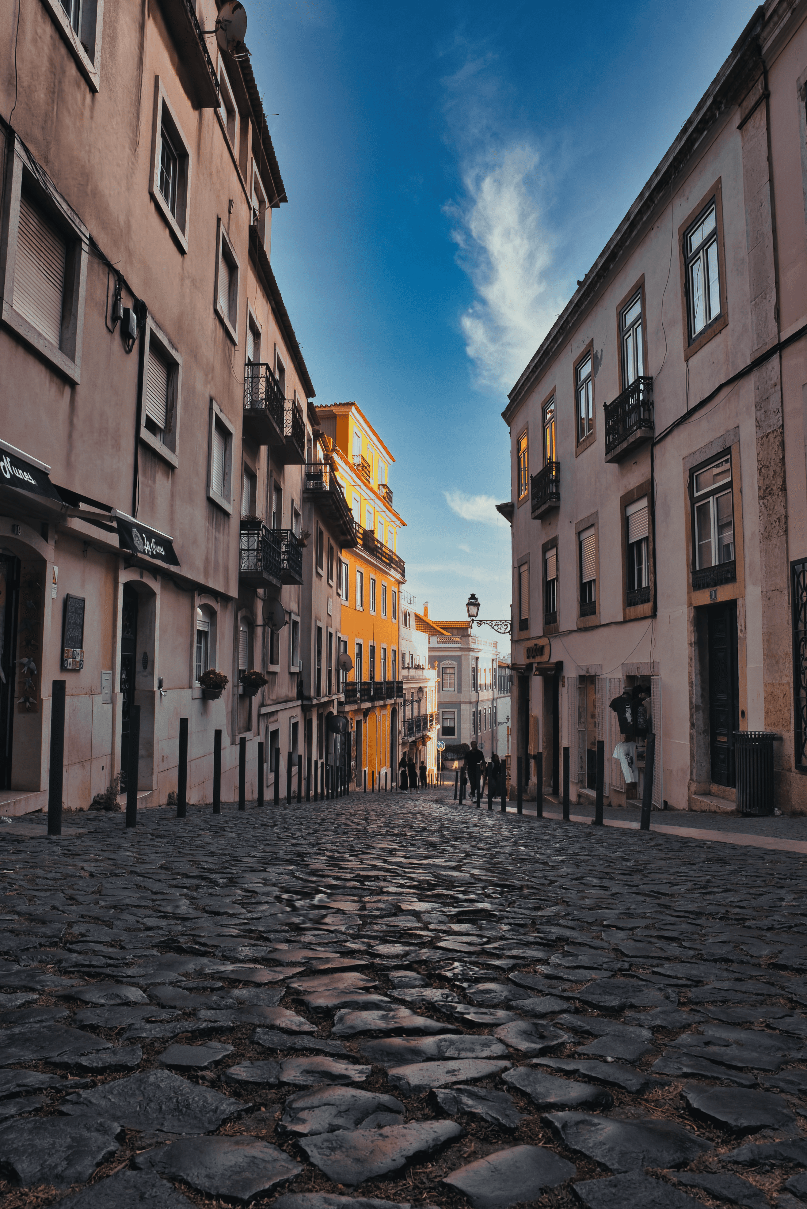 Lisbon Castle Street.png