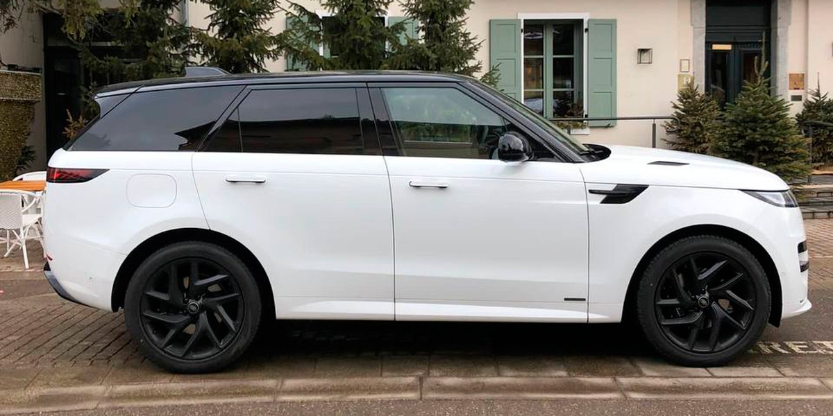 Range Rover Sport 2023 for rent in Europe