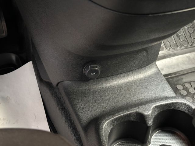 OPEL Combo Life 2021 WHITE Gebrauchtwagen - Galeriebild 23