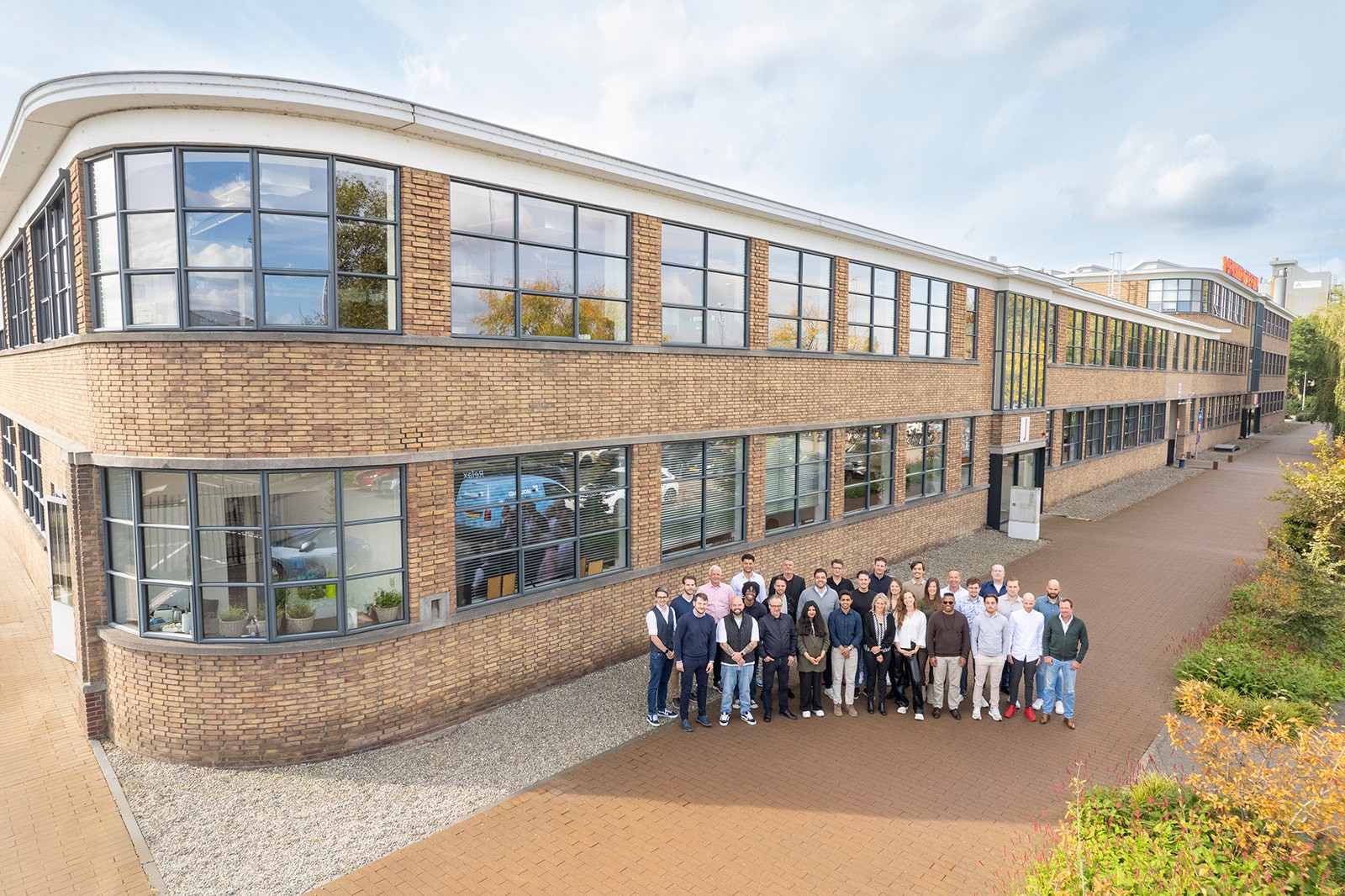 Contact illustration