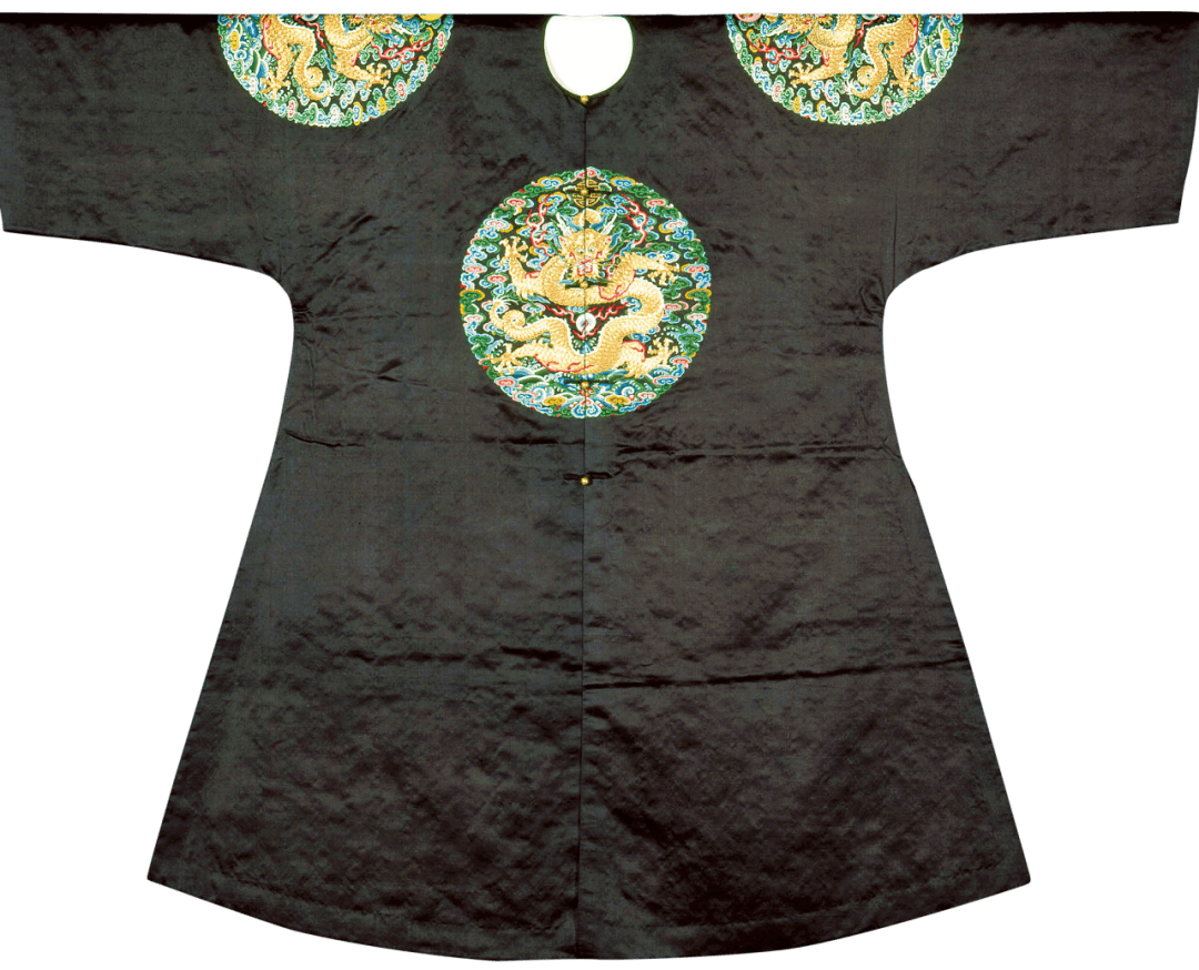 龙袍图案的古代服饰