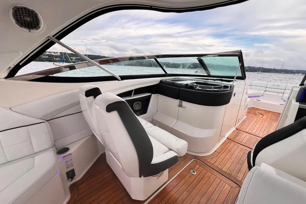 Boat thumbnail 10