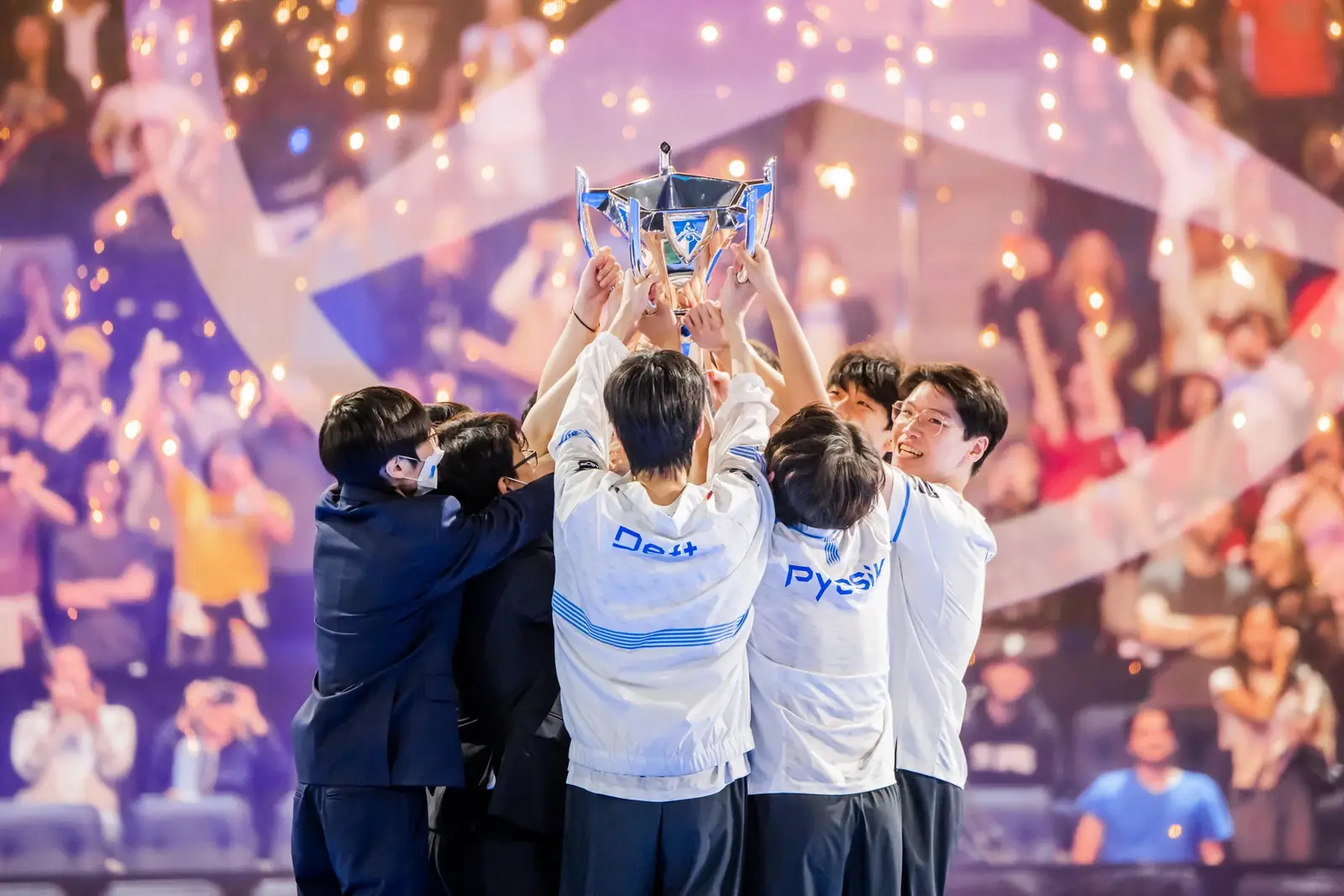 DRX a pohádková cesta za titulem na Worlds 2022