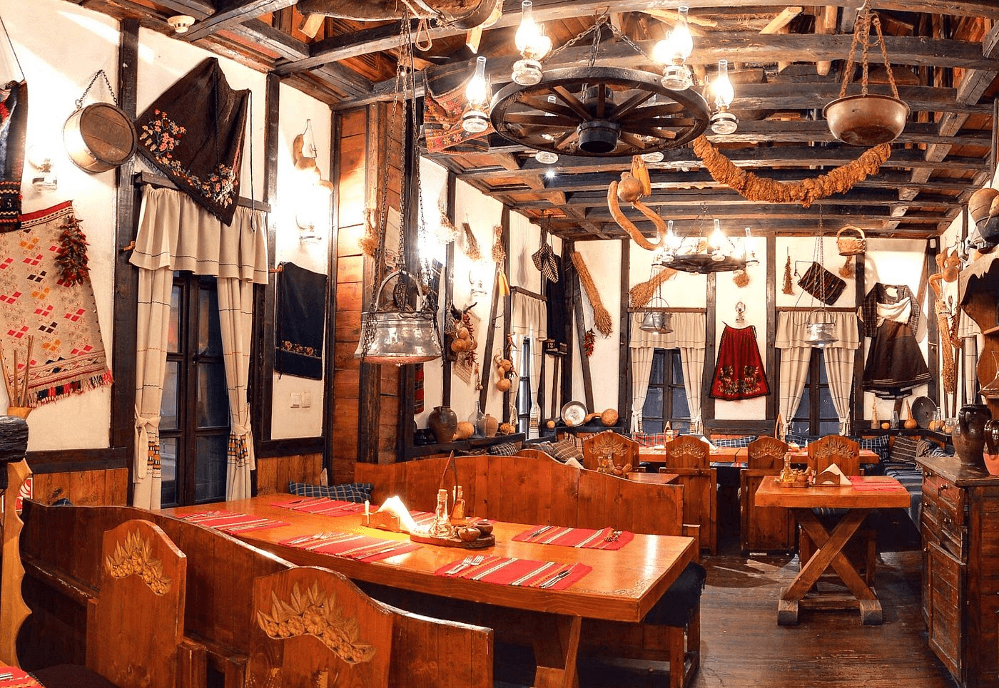 Hadjidraganovite Kashti interior