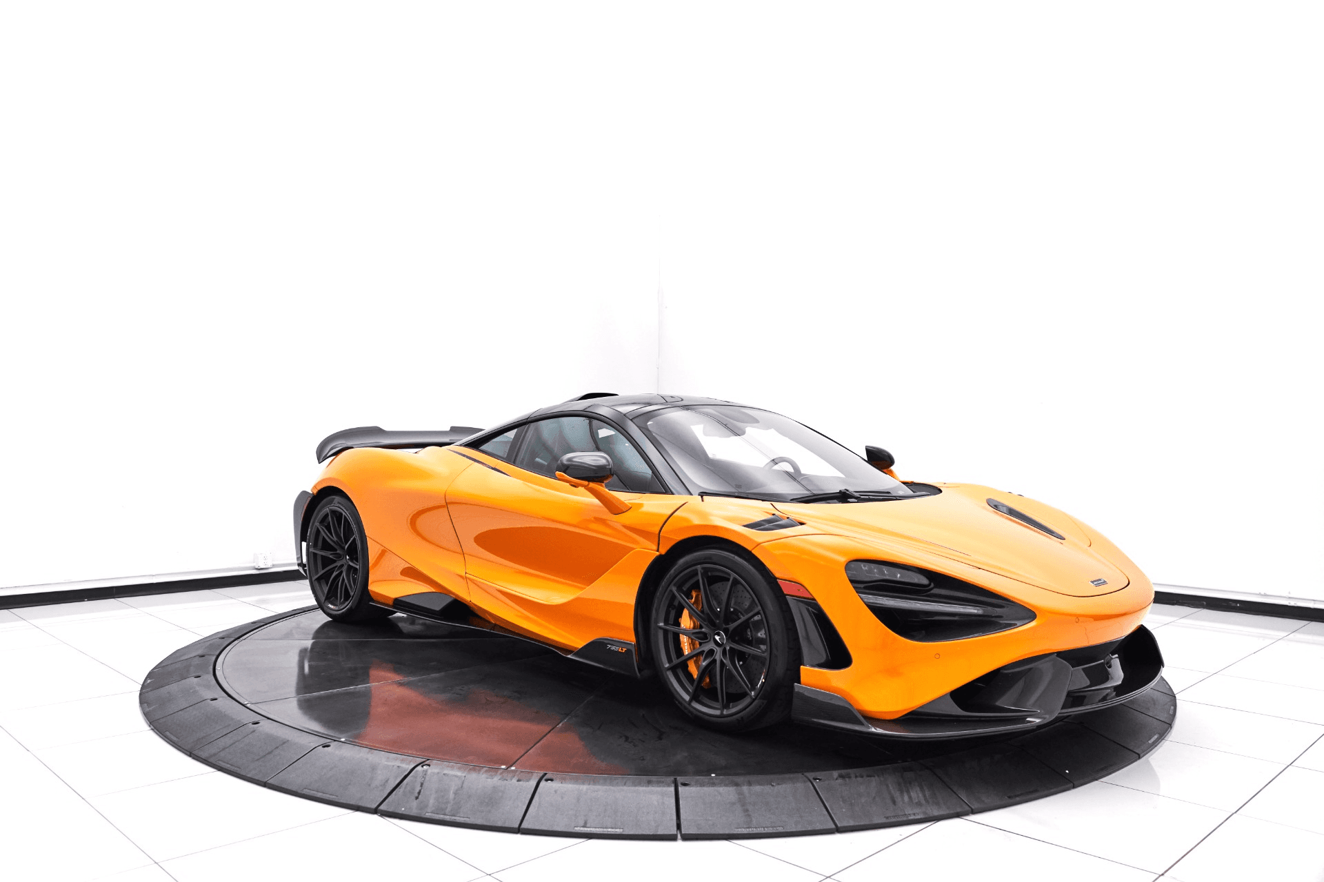 McLaren 765LT