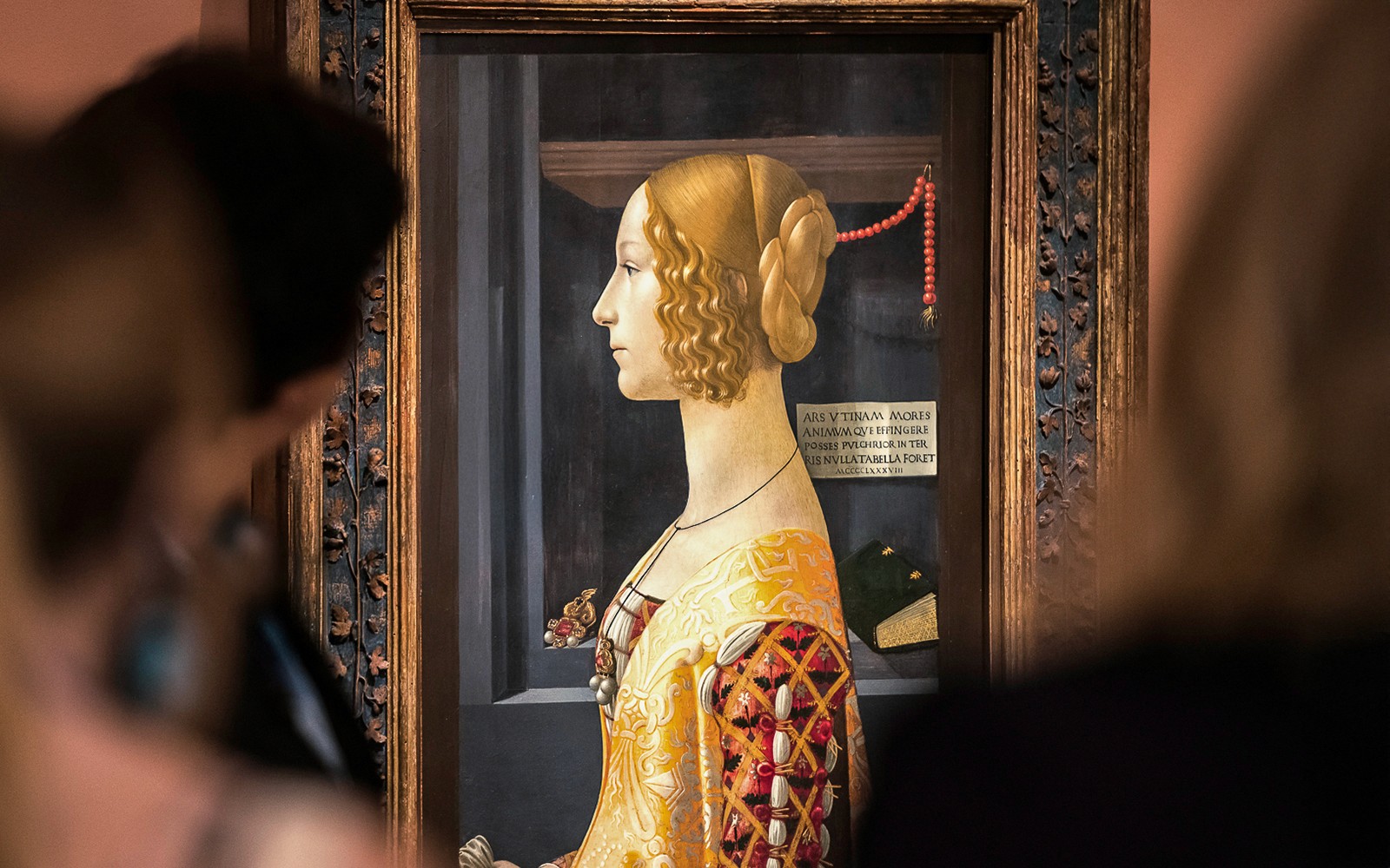 Portrett af Giovönnu degli Albizzi eftir Domenico Ghirlandaio í Thyssen Bornemisza safninu, Madrid.