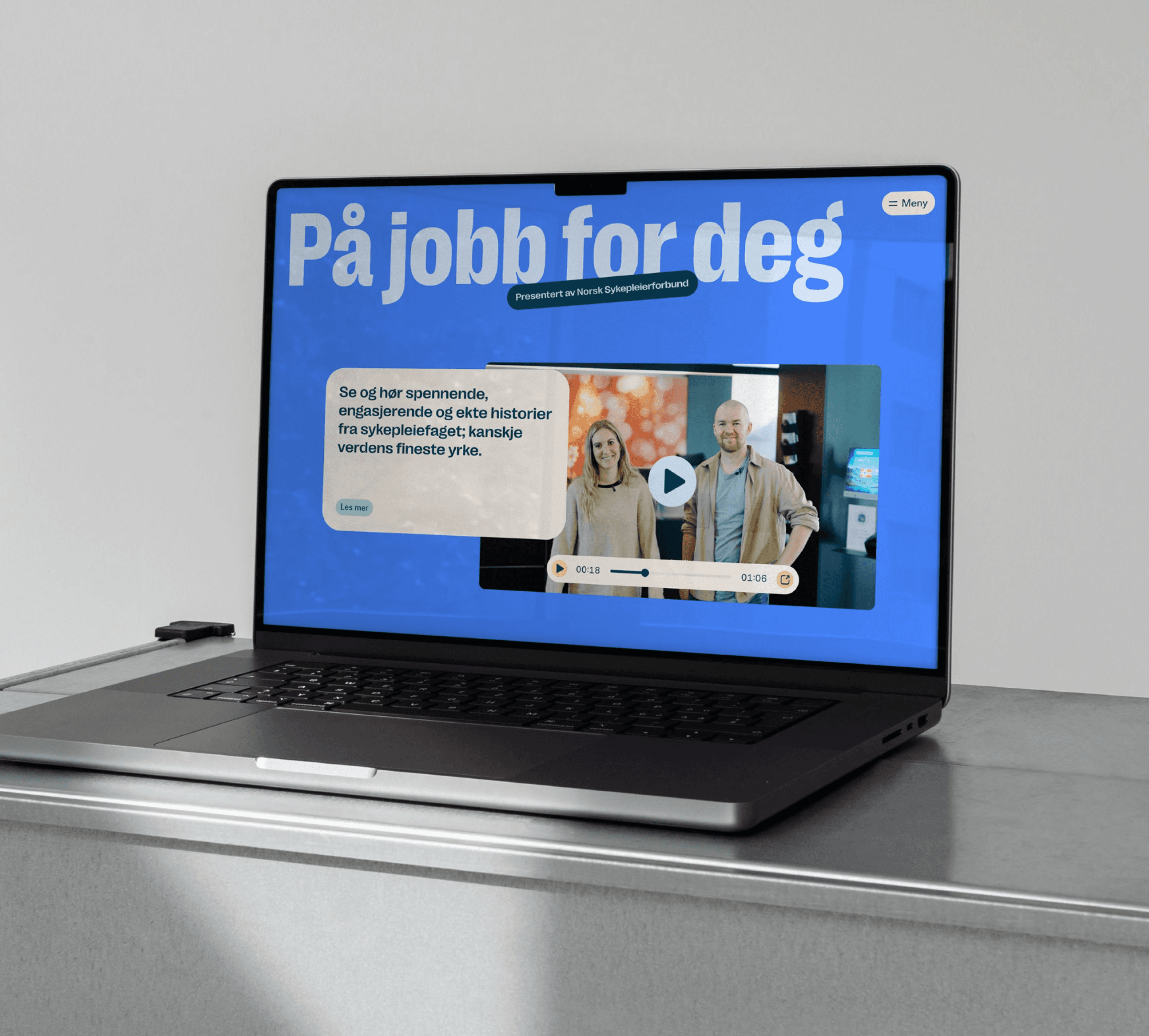 A laptop displaying the website designed for "På jobb for deg".