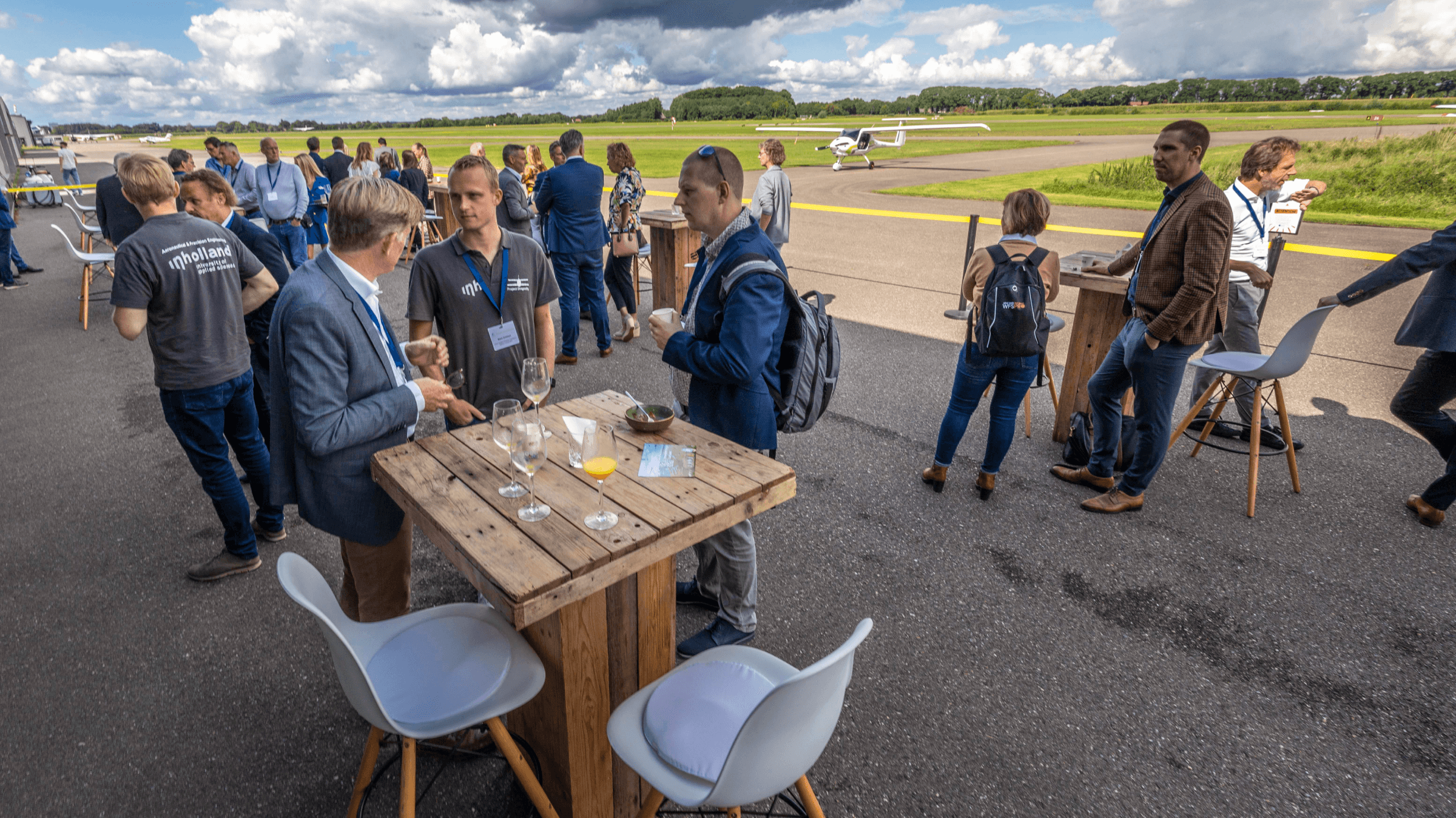 hangar-outside-catering