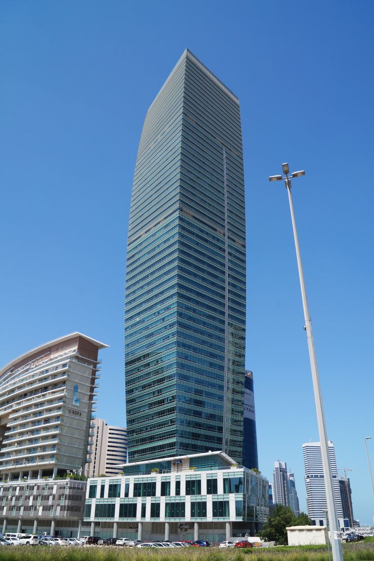 Ubora Tower's stunning profile in Dubai. Explore luxury real estate investment opportunities with our experts.
