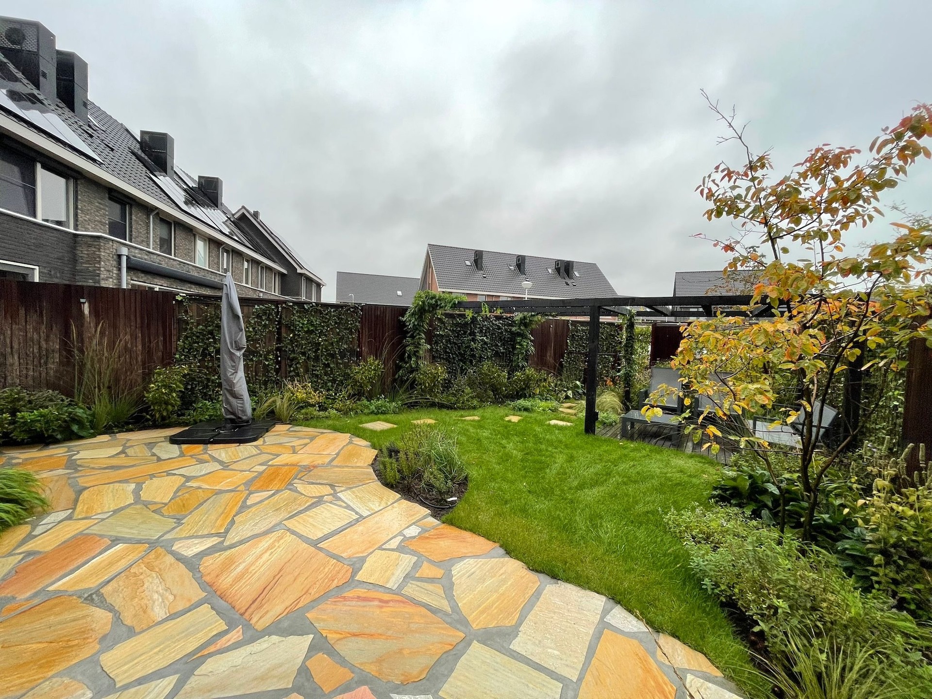 Art gardens - houtwerk en tuinaanleg