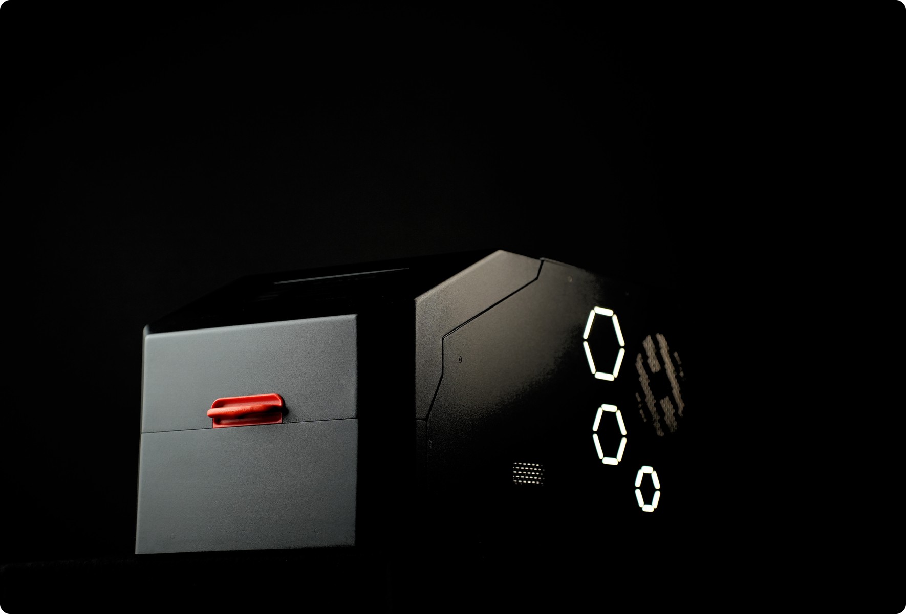 Luxury rings on a woman’s hand against a soft background, symbolizing elegance and storytelling — key elements in the Frysta Framer Template's creative direction.