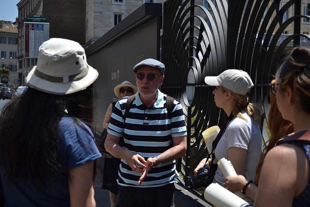 students and alumni in Rome