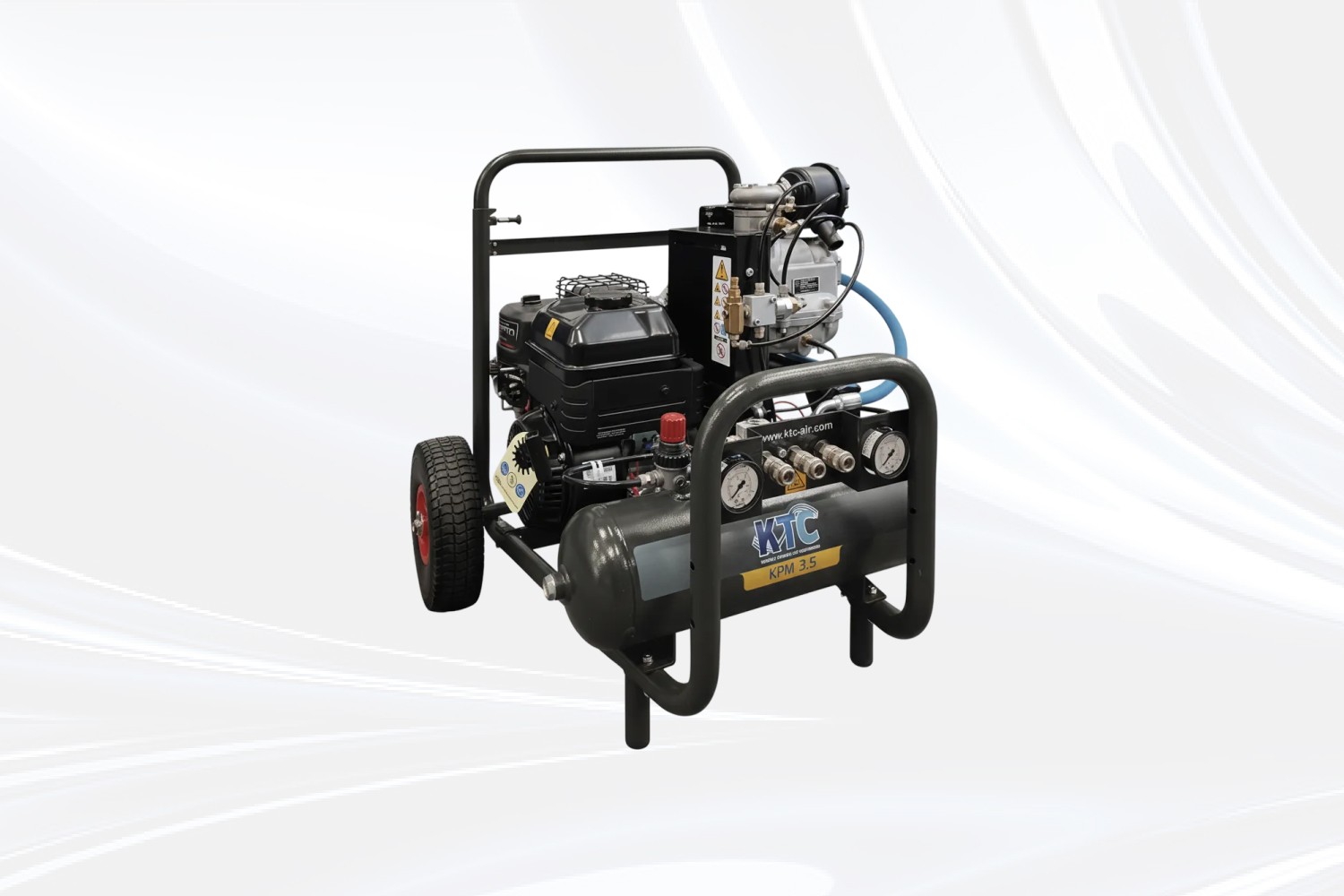KTC szürke benzinmotoros csavarkompresszor.