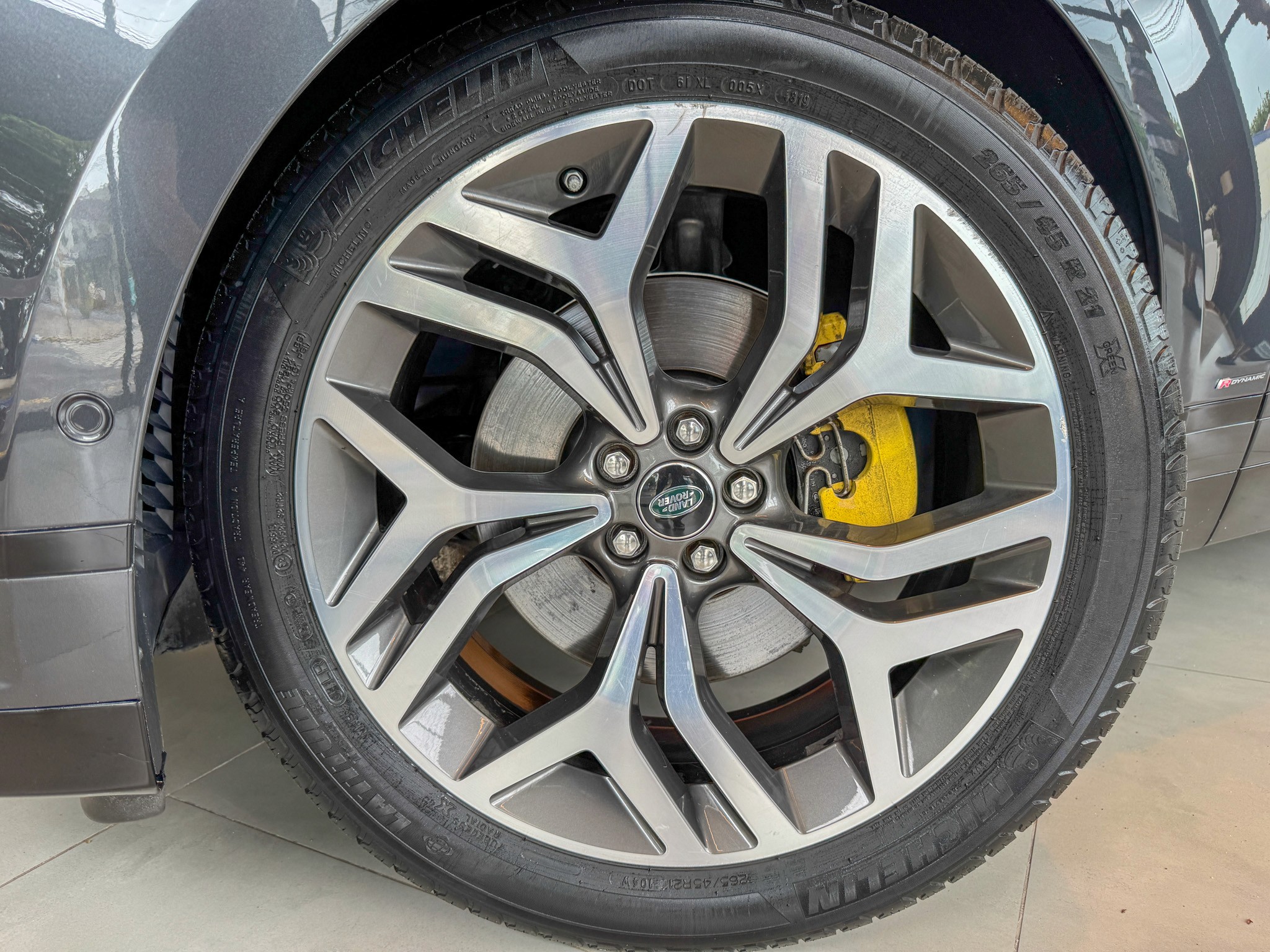 land-rover-range-rover-velar