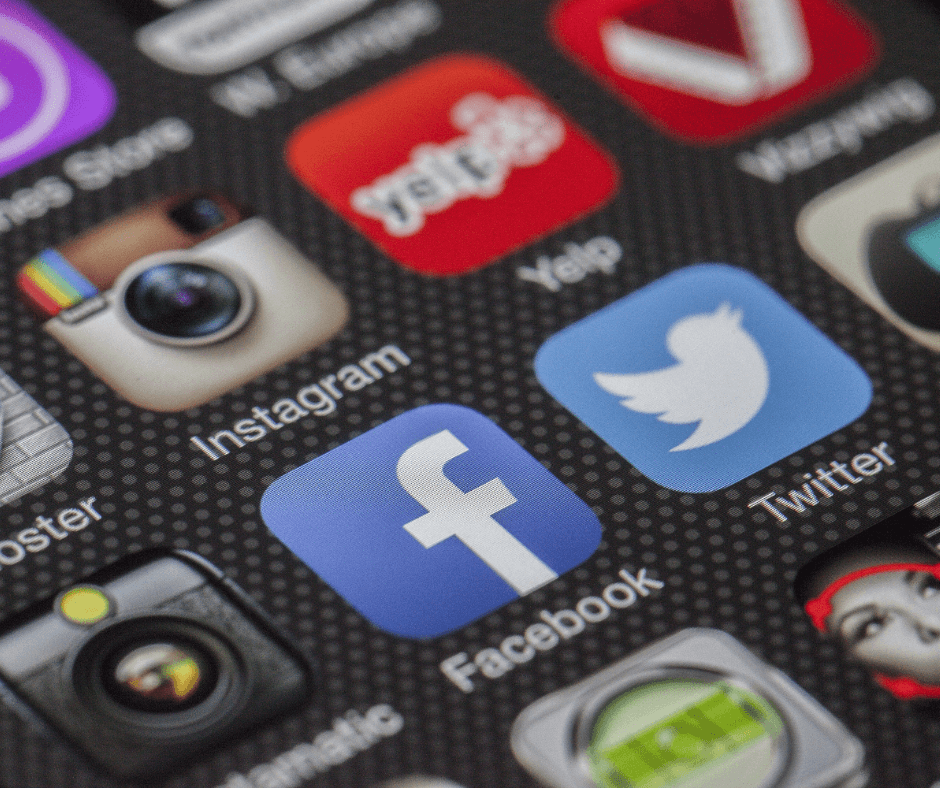7 Social Media Marketing Tips for Small Businesses - blog header