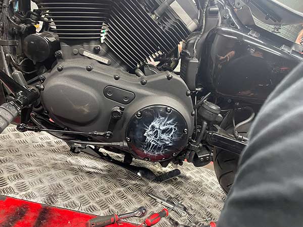 Harley Davidson Iron Custom Derby Cover3