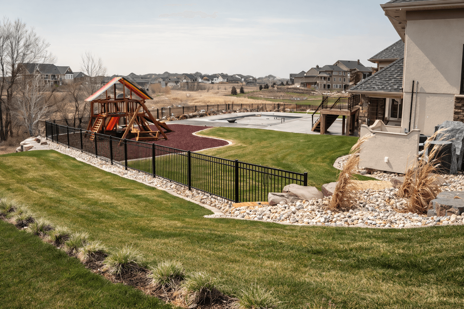 Safe boundaries for large family backyards