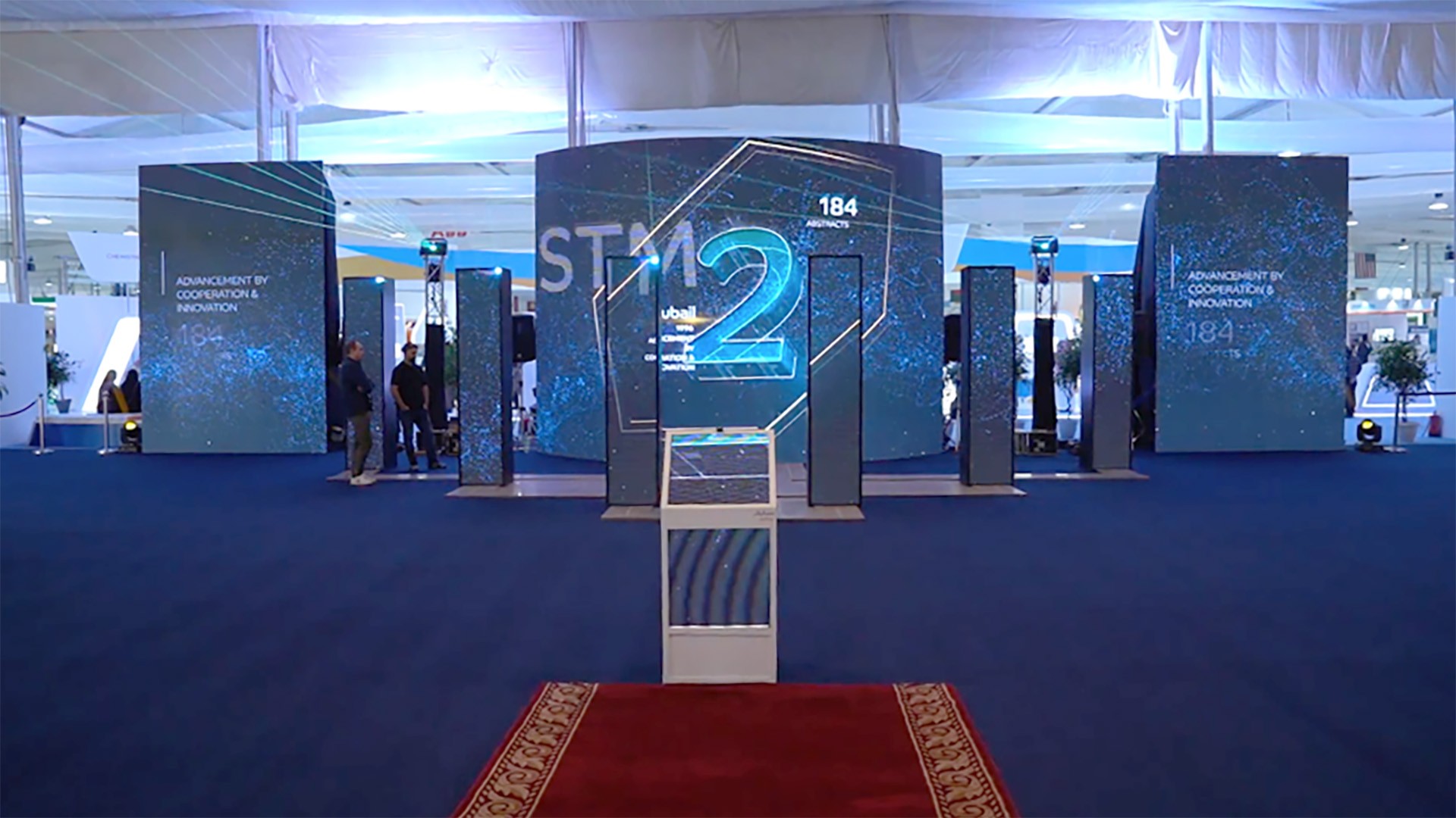 event-stage-design-ceremony-of-sabic-conference-touch-screen-2