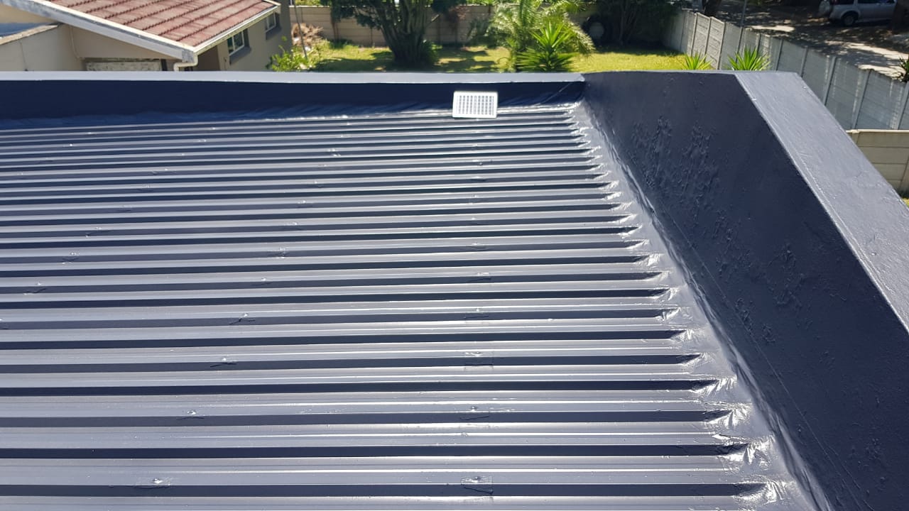 Residential roof coated with Eco Rubber