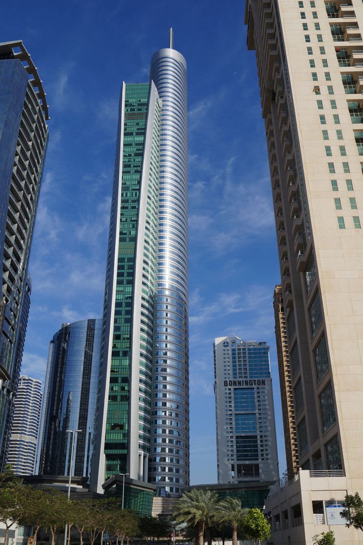 Expert real estate services for modern office spaces in Almas Towers Dubai and surrounding towers.