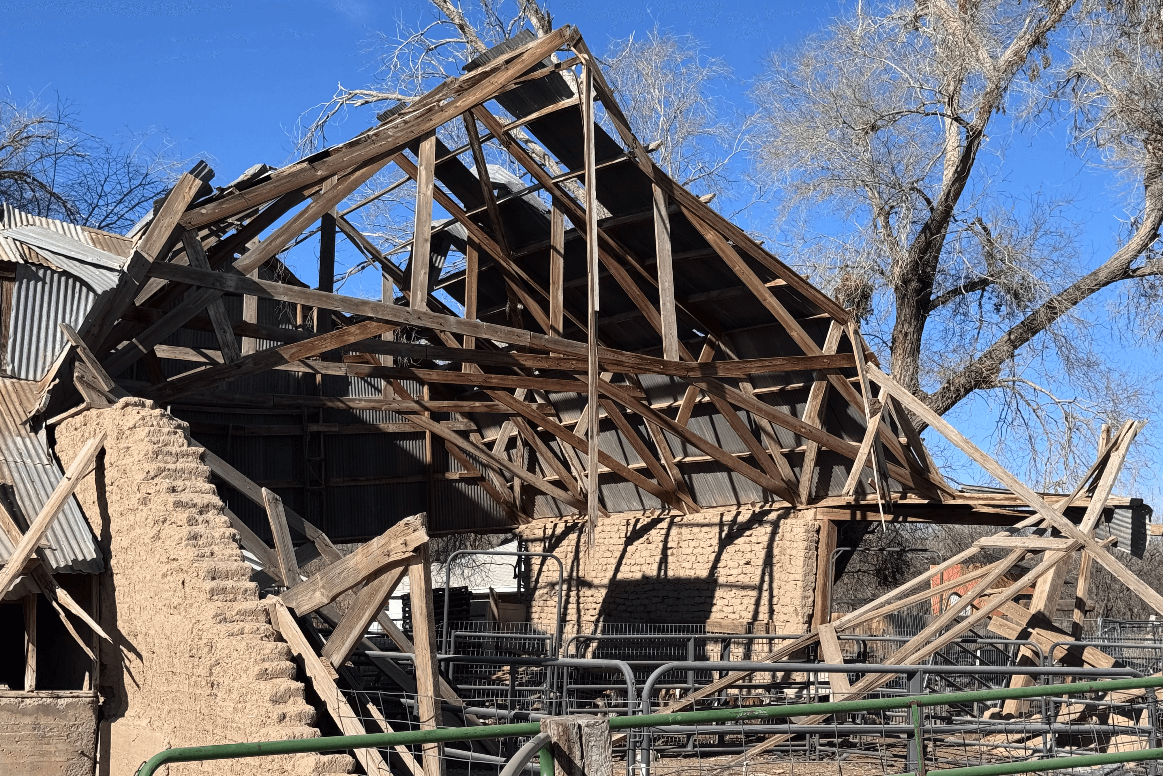 Barns Across Riverlands: Vernacular Agricultural Structures in Ghuta and the Mesilla Valley