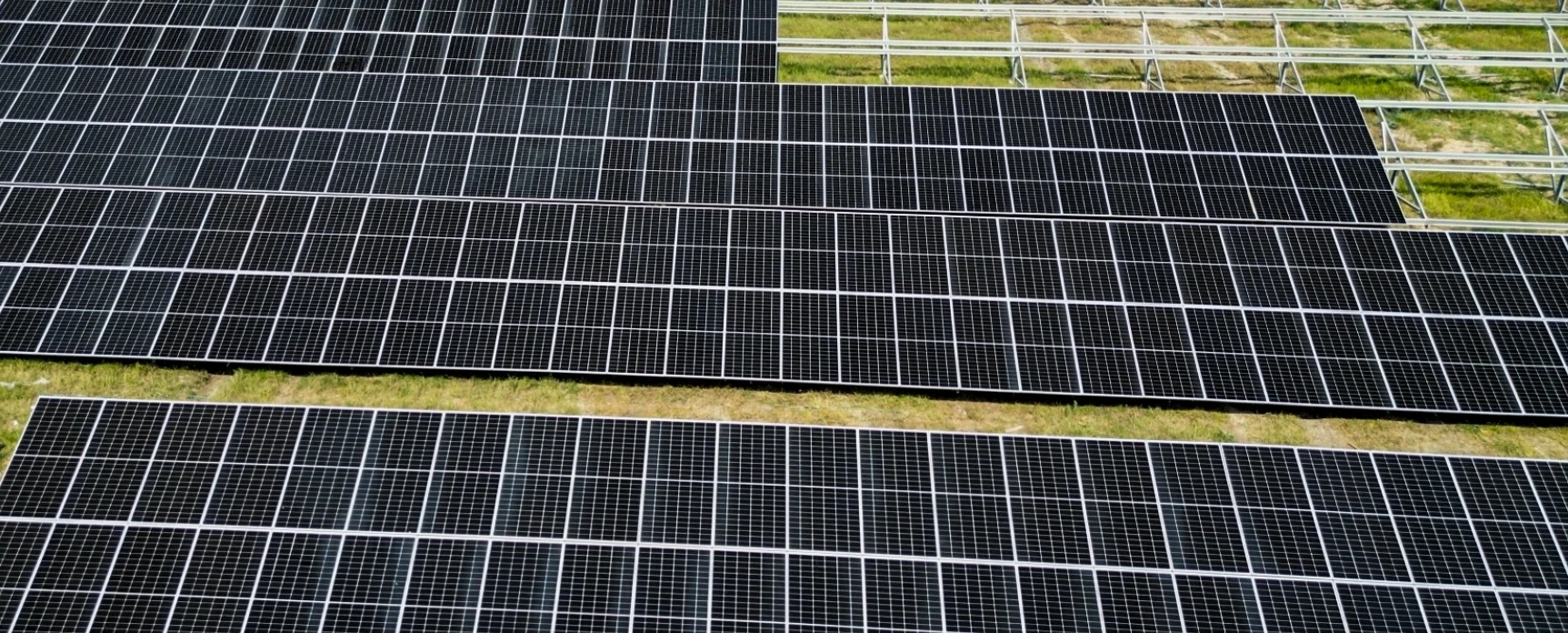 Ground Mounted Solar Power Plant Case Studies: How Gujarat Factories Are Saving ₹50 Lakh+ Annually