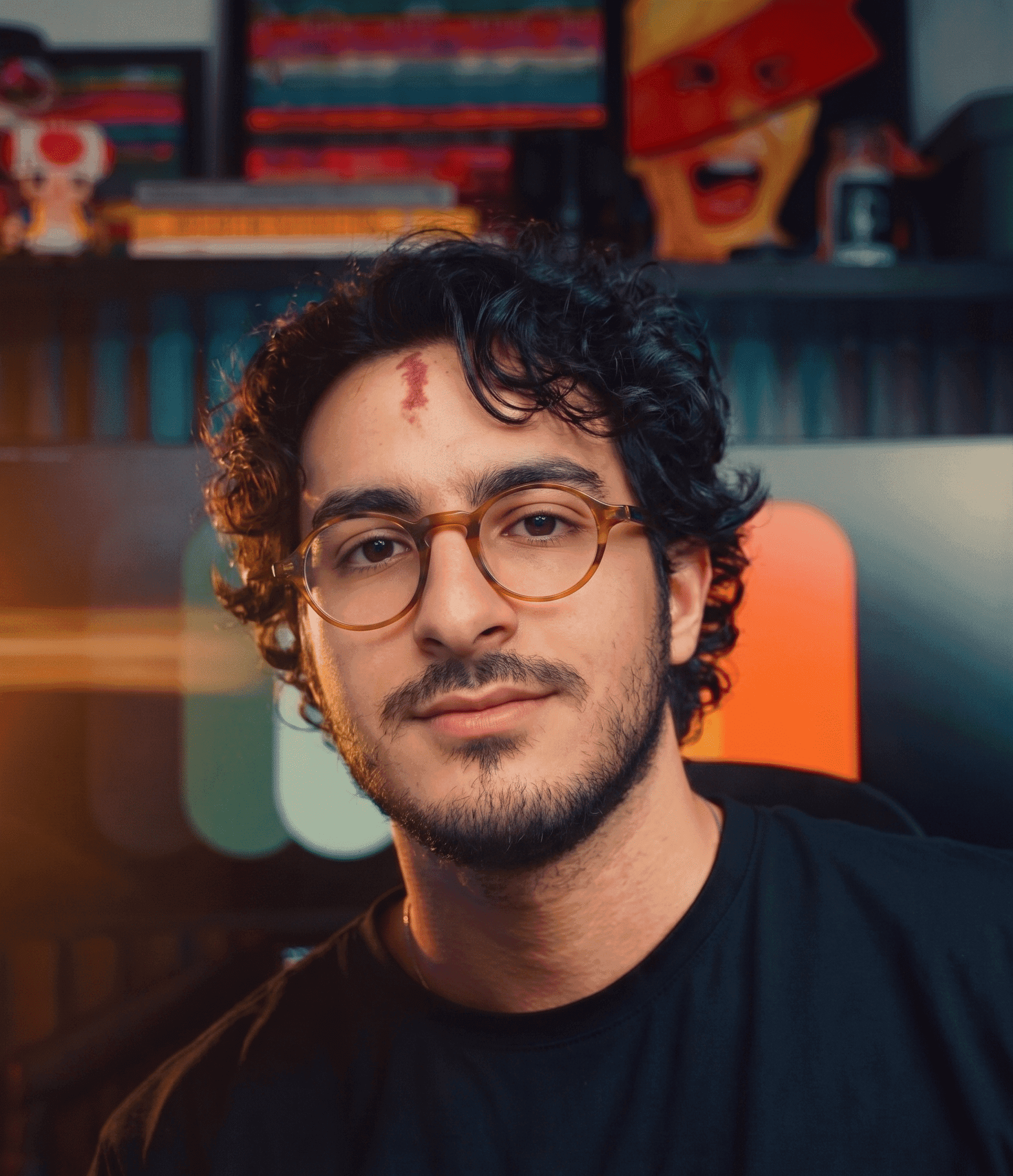 Portrait d'Ayoub Chouaf, webdesigner et développeur freelance expert en UX/UI, basé à Blois.