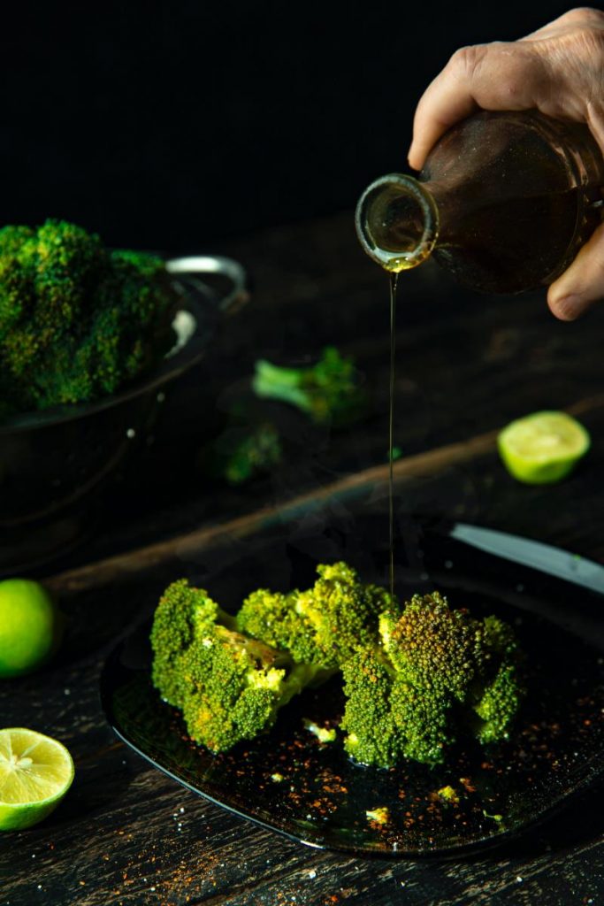 Broccoli conditi con olio