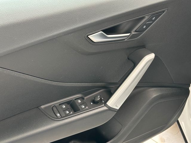 AUDI Q2 2023 WHITE Gebrauchtwagen - Galeriebild 12