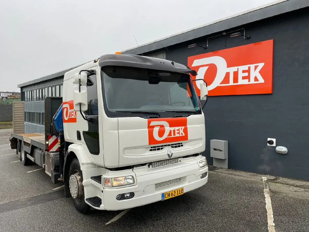 otek bil foran otek kontor