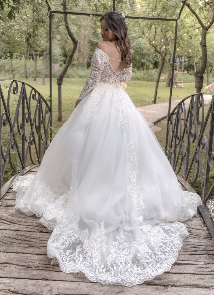 Album photo de luxe — French wedding photographer Paris — luxury wedding book France — Maison Elion — relique photographique rare — fragment intemporel — rituel artistique — photographe mariage haut de gamme — Seine-et-Marne 77 — album mariage bespoke sur mesure — timeless photography France — image symbolique — luxury French wedding photographyel photographique — portrait artistique — confiance en soi — estime de soi — image de soi — fragment photographique — relique intime Maison Elion — photographe Seine-et-Marne 77 — portrait bespoke sur mesure — timeless photography France — photographie de rituel en France — portrait de luxe — image rare et significative