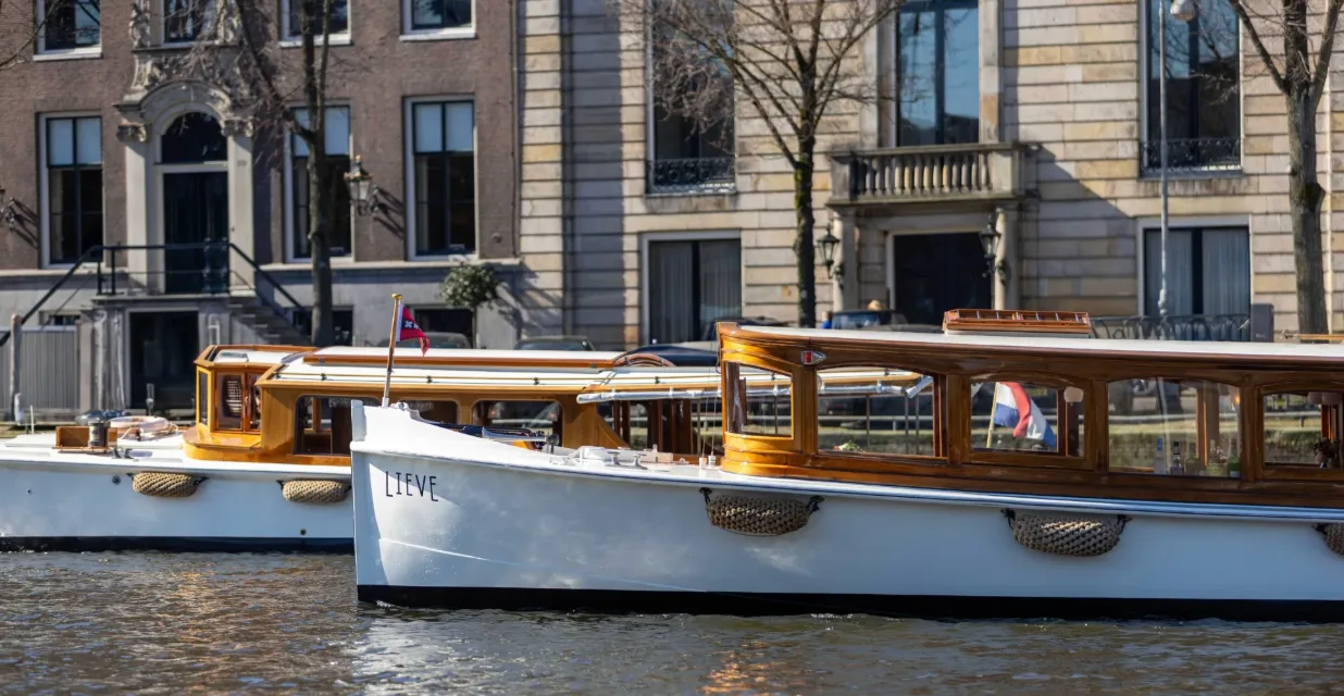Classsic Saloon Boats