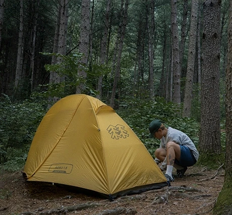 Installer tente de camping